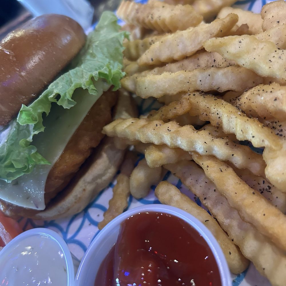 Robbie's - Buffalo chix sando - American Near Me - Rimrock, Arizona Robbie's - Buffalo chix sando - American Near Me - Rimrock, Arizona