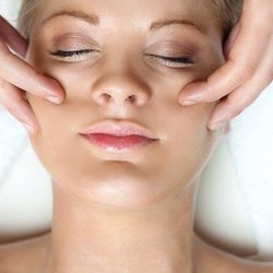 Healthy Skin Studio - The place for women to get skincare treatments as well as facial massages