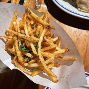 Hudson House - Skinny fries - Seafood Near Me - Addison, Texas