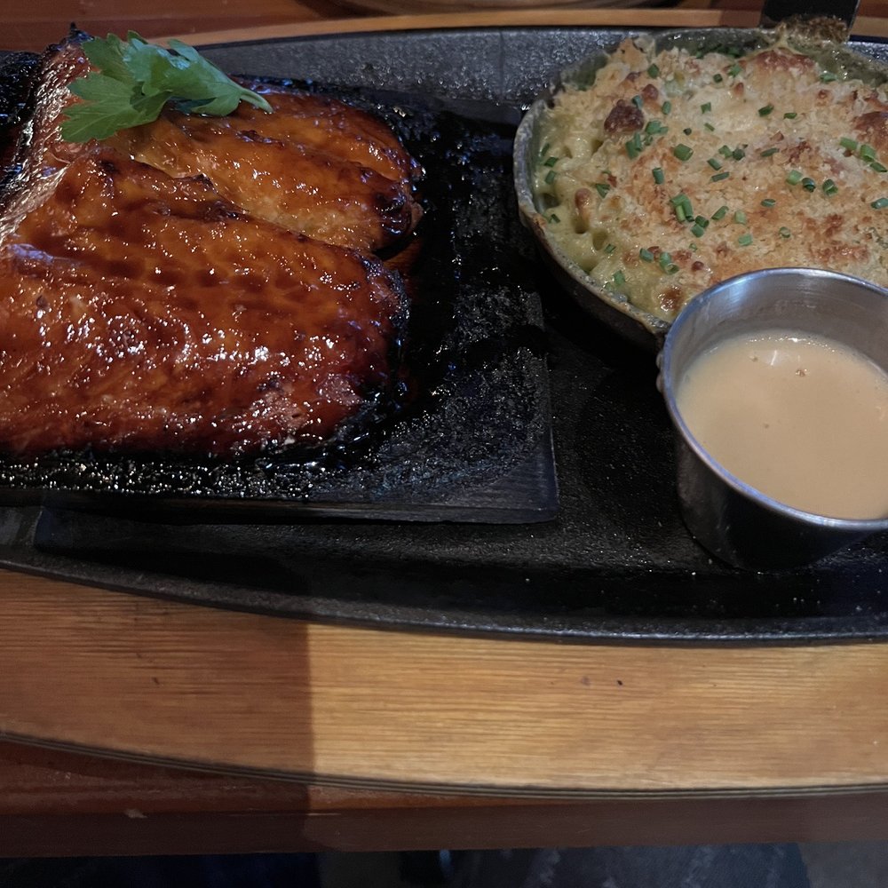 Roaring Fork - Blackened Red snapper with Green macaroni - New American Near Me - Austin, Texas