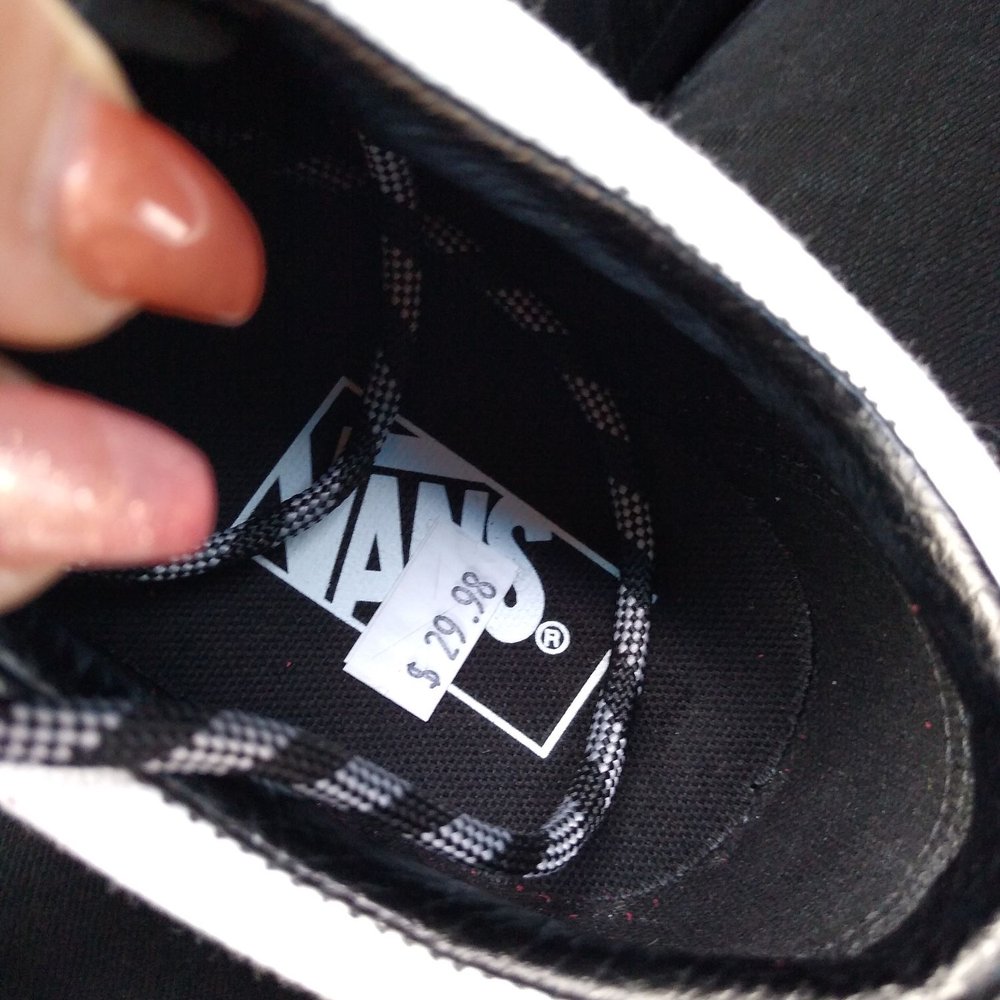 Shoe Palace - This is the price marked in the shoe; but not the price I had to pay. - Shoe Stores Near Me - Escondido, California Shoe Palace - This is the price marked in the shoe; but not the price I had to pay. - Shoe Stores Near Me - Escondido, California