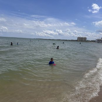 McGee Beach - Beaches Near Me - Corpus Christi, Texas