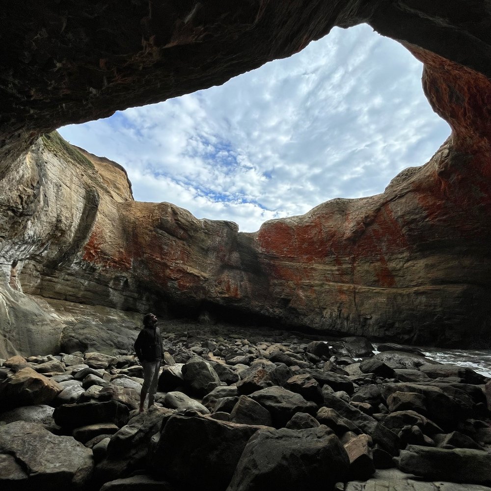 Devils Punchbowl State Natural Area - You will want to take many instagram photos here - Parks Near Me - Otter Rock, Oregon Devils Punchbowl State Natural Area - You will want to take many instagram photos here - Parks Near Me - Otter Rock, Oregon