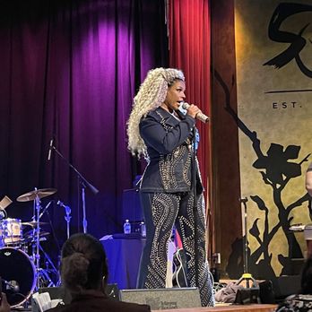 Yoshi's - Syleena Johnson 9/19/25 - Jazz & Blues Near Me - Oakland, California