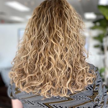 Fre Salon And Extensions - Hair Stylists Near Me - Avon, Ohio Fre Salon And Extensions - Hair Stylists Near Me - Avon, Ohio