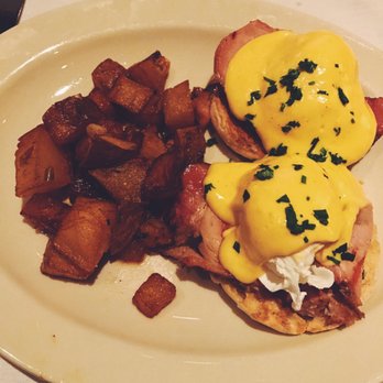 Old Ebbitt Grill - Sunday brunch: eggs benedict with potatoes - Bars Near Me - Washington, DC, District of Columbia Old Ebbitt Grill - Sunday brunch: eggs benedict with potatoes - Bars Near Me - Washington, DC, District of Columbia