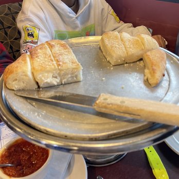 daVinci's Italian Restaurant - Garlic Bread - Italian Near Me - Frankenmuth, Michigan daVinci's Italian Restaurant - Garlic Bread - Italian Near Me - Frankenmuth, Michigan