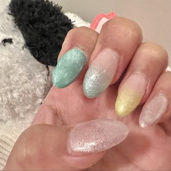 Nail Society Spa - Nail Salons Near Me - Ashburn, Virginia