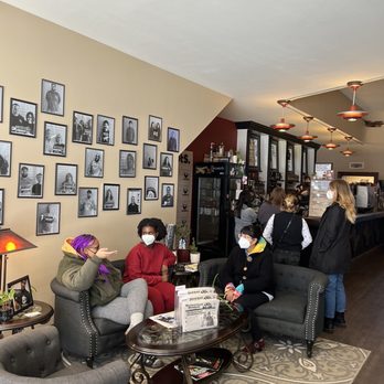 Mugshots - Indoors. Love the vibe! - Cafes Near Me - Wheeling, West Virginia