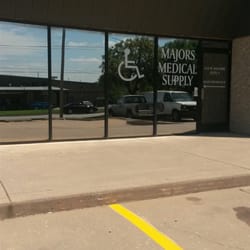 Majors Medical Supply - The parking is actually really good.