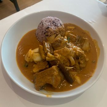 CEBU Restaurant - Beef Kare-kare - Filipino Near Me - Olympia, Washington