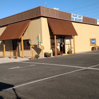 Blue Sky Resort - RV Parks Near Me - Yuma, Arizona