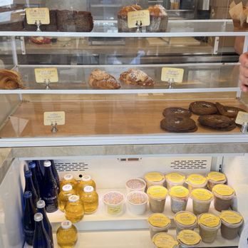 La La Land - Mid day the desserts and options were running low! - Cafes Near Me - Los Angeles, California La La Land - Mid day the desserts and options were running low! - Cafes Near Me - Los Angeles, California