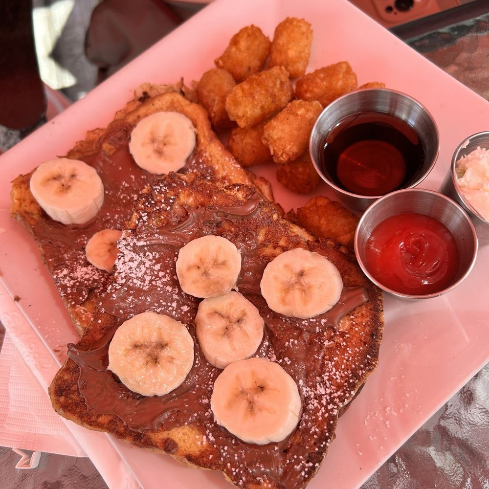 Anthony's Cheesecake - Nutella and banana French toast - American Near Me - Bloomfield, New Jersey Anthony's Cheesecake - Nutella and banana French toast - American Near Me - Bloomfield, New Jersey