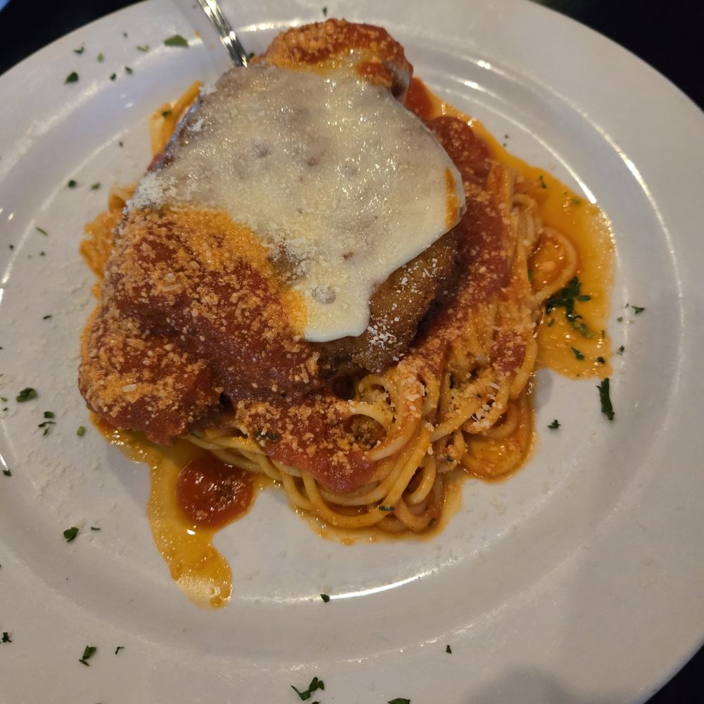 Galliano - Chicken parmagiana - Wine Bars Near Me - Fulton, Maryland