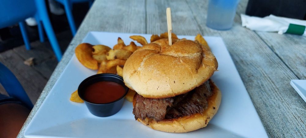 Hog Heaven Sports Bar & Grill