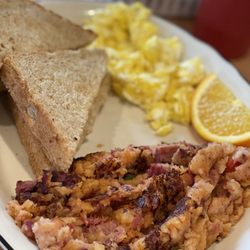 Otis Cafe - Corned beef hash