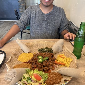 Kind Bean Cafe - Ethiopian Near Me - Sacramento, California Kind Bean Cafe - Ethiopian Near Me - Sacramento, California
