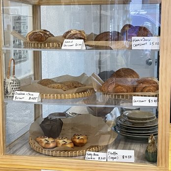 Le Phin - Pastries - Coffee & Tea Near Me - New York, New York