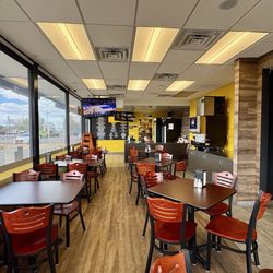 Overview of the dining area