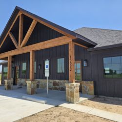 UR Family Clinic - Parking in front