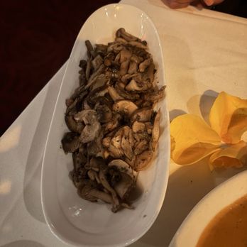 El Gaucho - Tacoma - Sautéed Mushrooms - Steakhouses Near Me - Tacoma, Washington