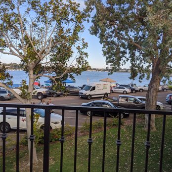 Bahia Resort Hotel - Public beach - San Diego, CA