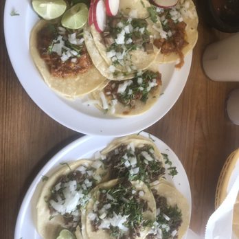 Taqueria La Unica - two plates of tacos - Food Trucks Near Me Taqueria La Unica - two plates of tacos - Food Trucks Near Me