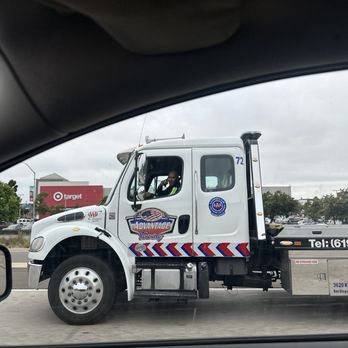 Advantage Towing - A very aggressive tow truck driver. He should not be driving for any company - Towing Near Me - San Diego, California