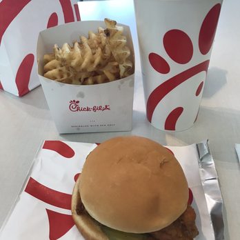 Chick-fil-A - Chicken sandwich meal - Fast Food Near Me - Garden City, New York Chick-fil-A - Chicken sandwich meal - Fast Food Near Me - Garden City, New York