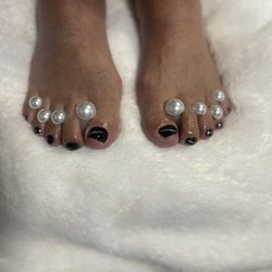 Dragonfly Nails - Pedicure gel polish
