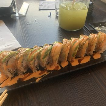 Haji Sushi House - Yellow Dragon roll - Sushi Bars Near Me - Los Angeles, California Haji Sushi House - Yellow Dragon roll - Sushi Bars Near Me - Los Angeles, California