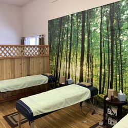Brittain Chiropractic - Roller/ Heat Tables