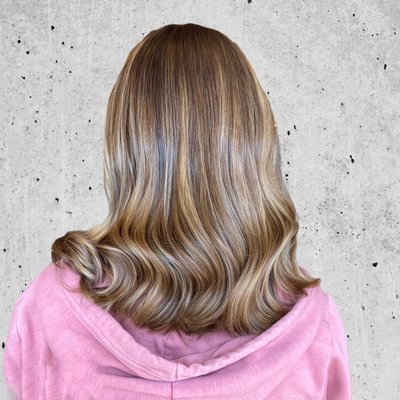 Salon Phoenix by null