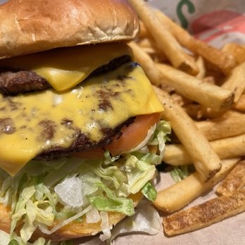 Chili's - double cheeseburger and fries - Tex-Mex Near Me - Rohnert Park, California