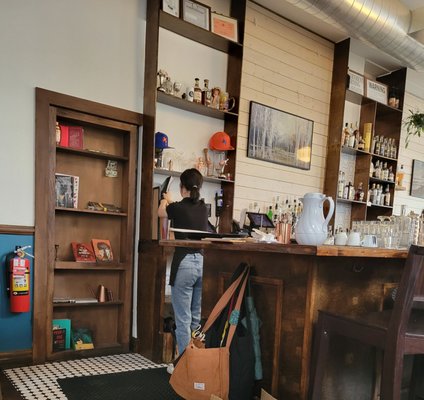 Bird In Hand by null