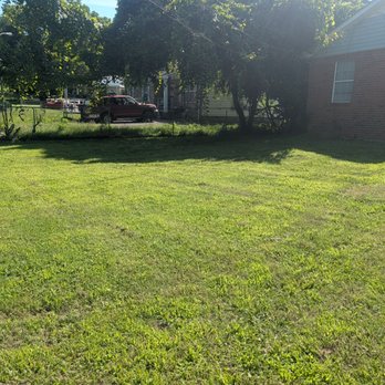 Weedkiller - They did a amazing job - Lawn Services Near Me - Clarksville, Tennessee
