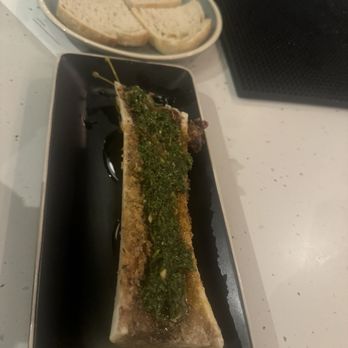 Eleven - Bone marrow - Cocktail Bars Near Me - Honolulu, Hawaii