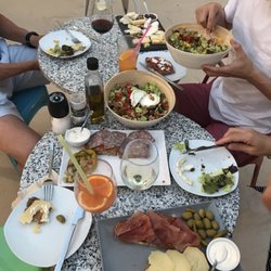 Cafè Saüc - Salads, meats and cheese
