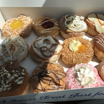 Mojo Donuts - Dulce de Leche Donut is no joke - Donuts Near Me - Pembroke Pines, Florida Mojo Donuts - Dulce de Leche Donut is no joke - Donuts Near Me - Pembroke Pines, Florida