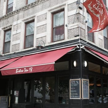 【わわわ】テーブル BISTRO TARNY Tapville blends technology and hospitality on Grove Street