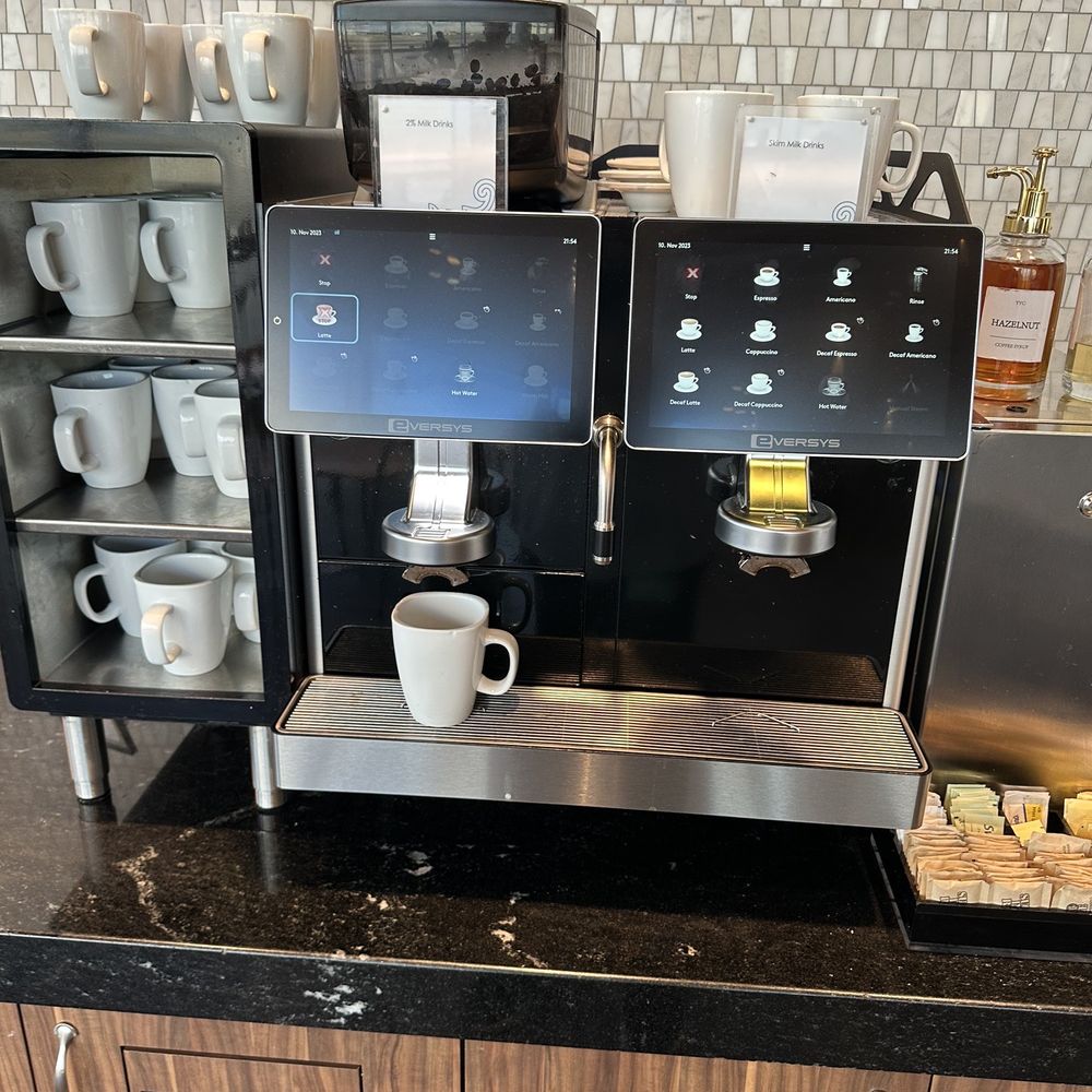 The Centurion Lounge - Airport Lounges Near Me - Miami, Florida