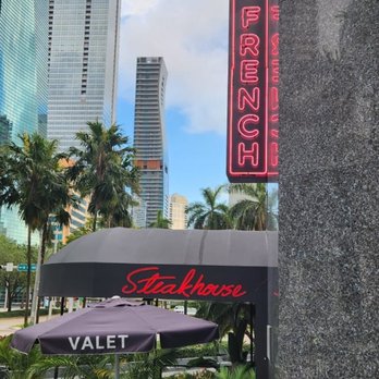 Dirty French Steakhouse - Entrance and valet parking - French Near Me - Miami, Florida Dirty French Steakhouse - Entrance and valet parking - French Near Me - Miami, Florida