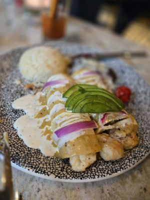 Caló Kitchen + Tequila by null