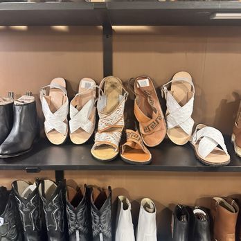 Caballo Bronco - Huaraches - Shoe Stores Near Me - Paramount, California