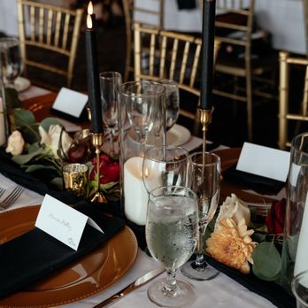 Petals by Rachel - Table decor flowers - Floral Designers Near Me Petals by Rachel - Table decor flowers - Floral Designers Near Me