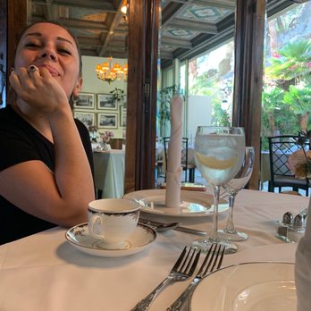 The Willows - Breakfast Time! - Hotels Near Me - Palm Springs, California The Willows - Breakfast Time! - Hotels Near Me - Palm Springs, California