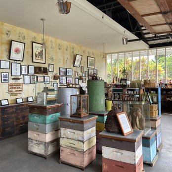 Big Island Bees - store/museum area - Honey Near Me - Captain Cook, Hawaii Big Island Bees - store/museum area - Honey Near Me - Captain Cook, Hawaii