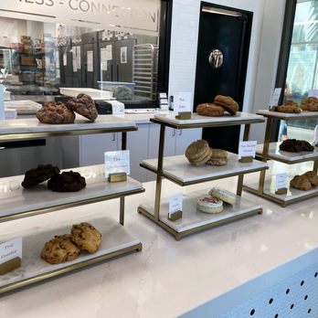 Batch & Box - Del Mar - Cookies on display - Bakeries Near Me - San Diego, California