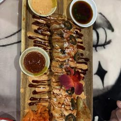 La Malquerida Grill - Sushi